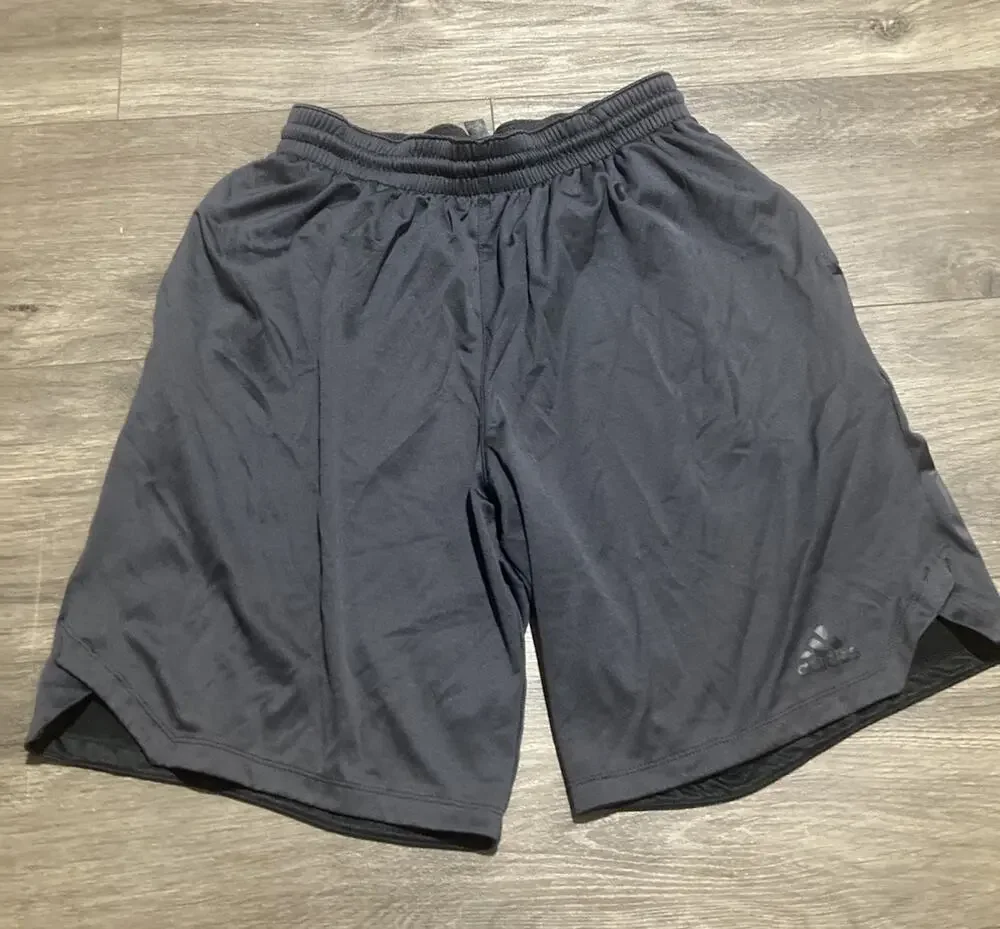 Men’s Adidas Black Axis Knit Shorts with Pockets Size Medium